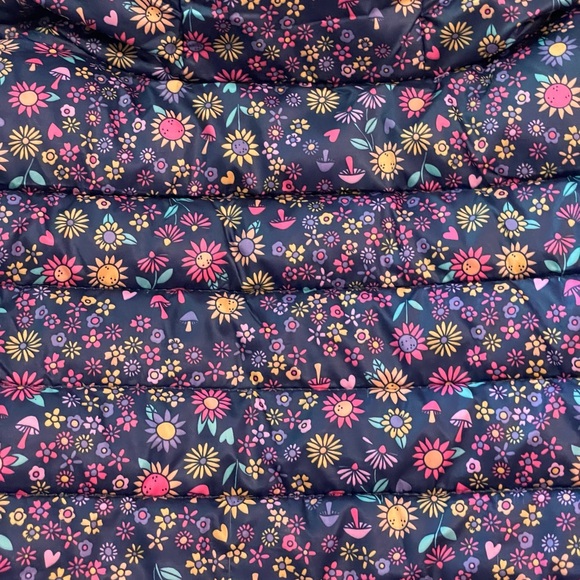 Flower 🌸 Mushroom 🍄‍🟫 Puffer Coat 18m - Picture 4 of 4